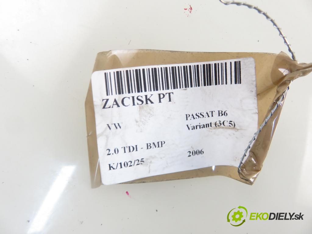 VW PASSAT B6 Variant (3C5) KOMBI 2006 103,00 2.0 TDI PD 8V 140 - BMP 1968,00 Brzdič strmeň pravé zadné