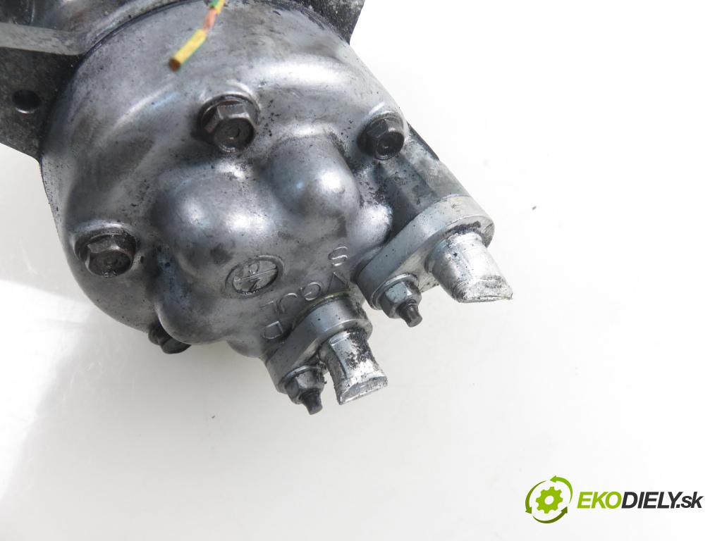 PEUGEOT 307 (3A/C) HB 2003 66,00 2.0 HDi 90 - RHY (DW10TD) 1997,00 KOMPRESOR: klimatizácie  (Kompresory klimatizácie)