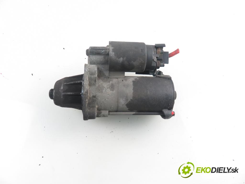 FORD FOCUS Turnier (DNW) KOMBI 2001 74,00 1.6 16V - FYDB 1596,00 Štartér 98AB11000CD (Štartér)