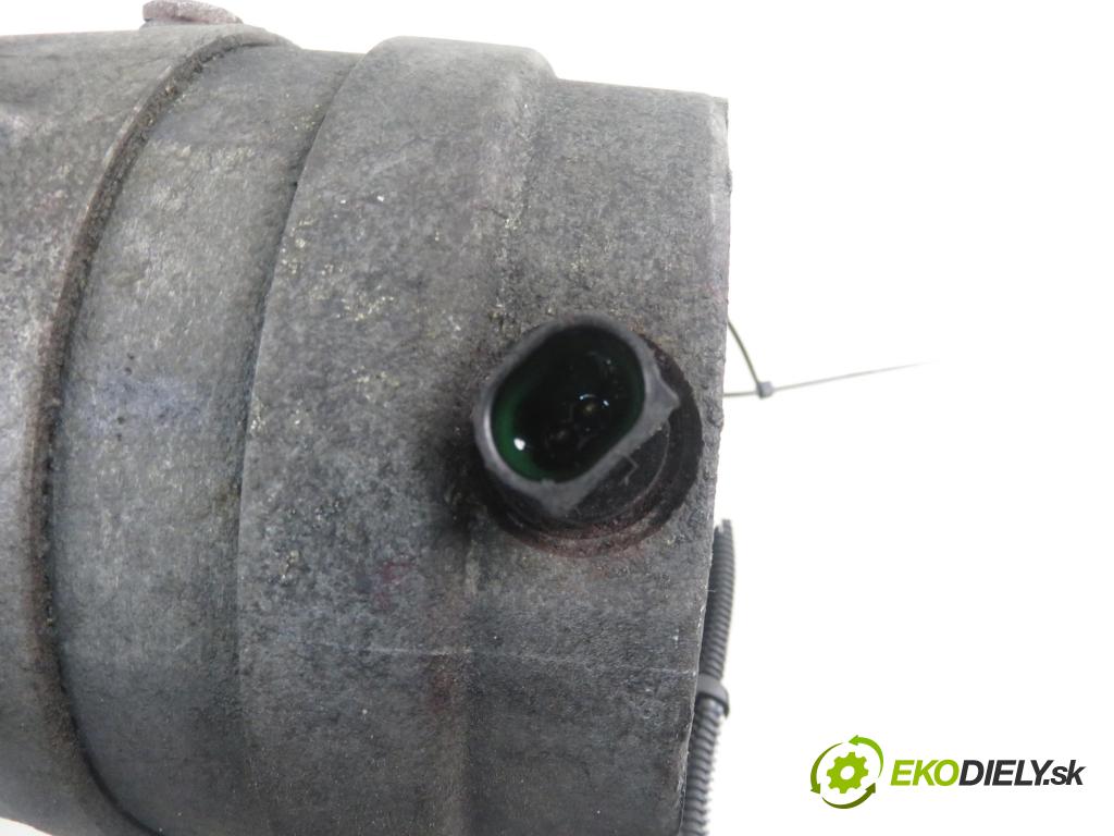 RENAULT LAGUNA II Grandtour (KG0/1_) KOMBI 2001 88,00 1.9 dCi 120 - F9Q 750 1870,00 KOMPRESOR: klimatizácie 8200021822 ; 1135320 (Kompresory klimatizácie)