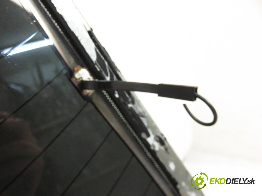 JAGUAR XJ (XJ40, XJ81) SEDAN 1989 163,00 4.0 36681 222 - 9EPCNA 3980,00 Okno zadná sedan