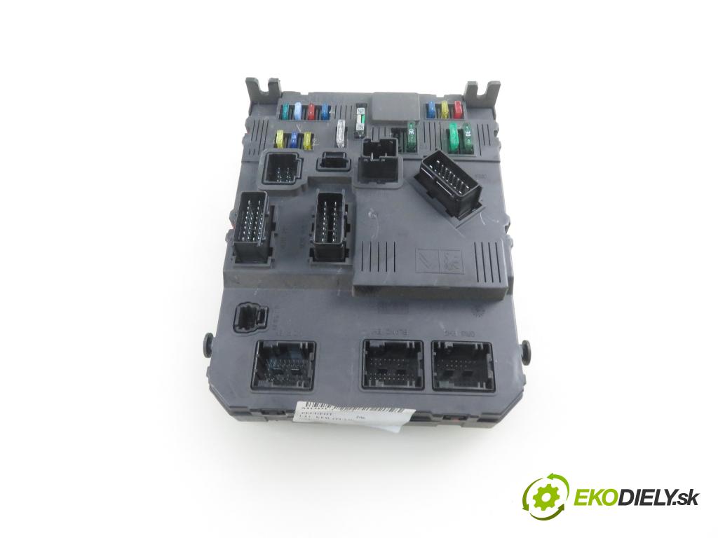 PEUGEOT 206 liftback (2A/C) HB 2007 55,00 1.4 75 - KFW 1360,00 MODUL BSI 9657999880 ; S118085120F