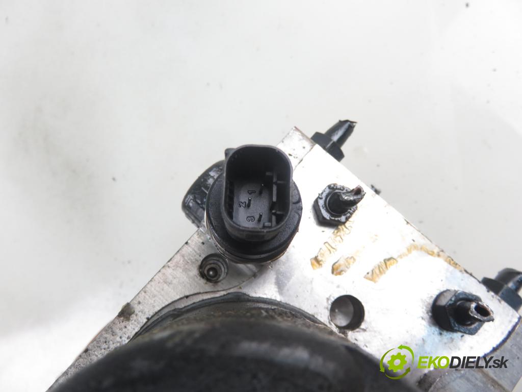 VW PASSAT B5.5 Variant (3B6) KOMBI 2002 96,00 1.9 TDI PD 130 - AVF 1896,00 Pumpa ABS 4B0614517G ; 0265950055 ; 0265225124 (Pumpy ABS)