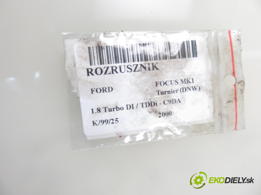 FORD FOCUS Turnier (DNW) KOMBI 2000 66,00 1.8 TDDi 90 - C9DA 1753,00 Štartér 98AB11000AD (Štartéry)