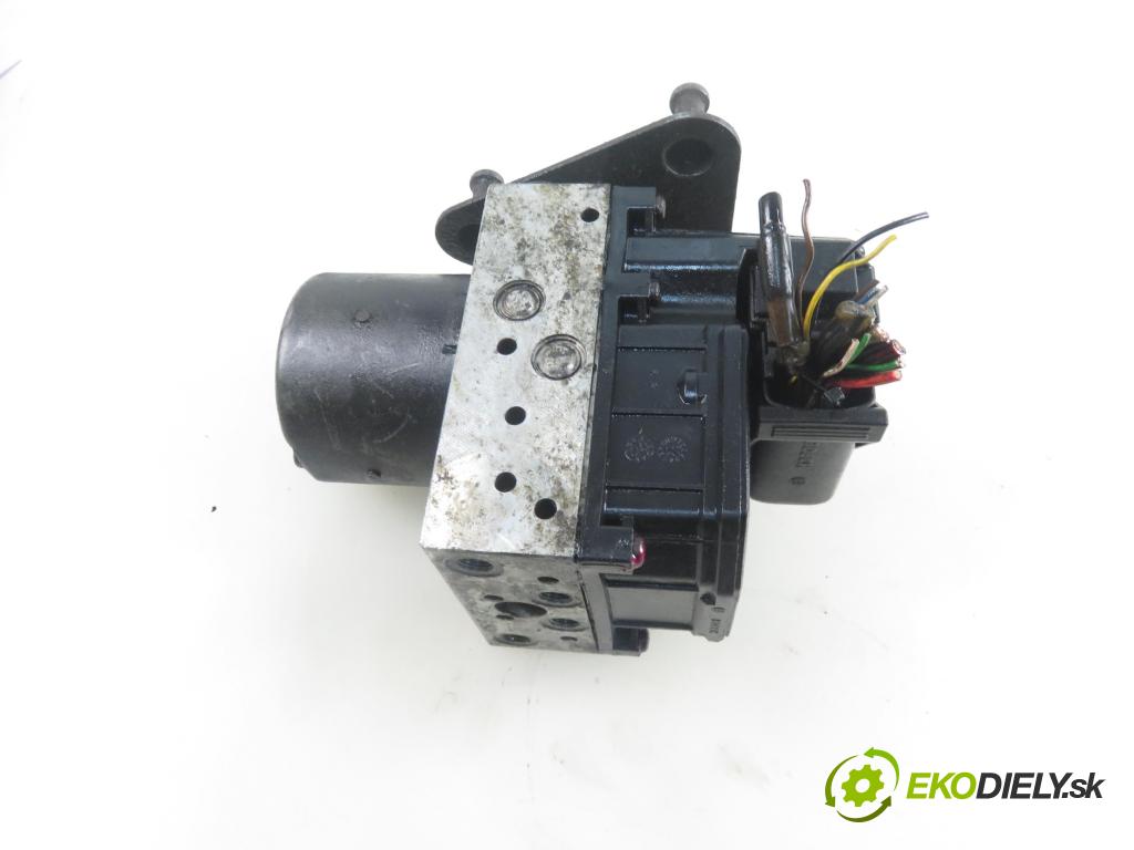 MERCEDES-BENZ SPRINTER 2-t Skrzynia(901, 902) FURGON 2001 0,00 213 CDI - OM 611.981 2148,00 Pumpa ABS 0265900026 ; 0004463289 (Pumpy ABS)