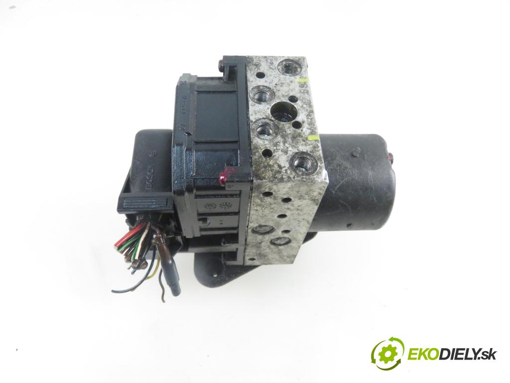 MERCEDES-BENZ SPRINTER 2-t Skrzynia(901, 902) FURGON 2001 0,00 213 CDI - OM 611.981 2148,00 Pumpa ABS 0265900026 ; 0004463289 (Pumpy ABS)