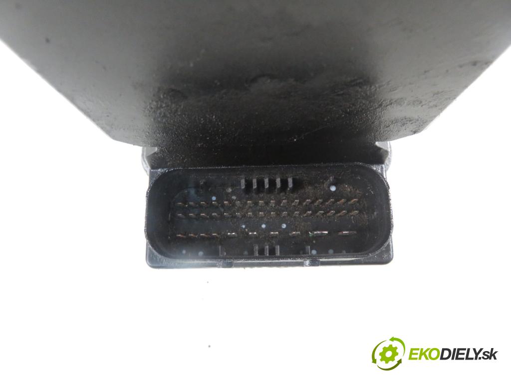 MERCEDES-BENZ SPRINTER 2-t Skrzynia(901, 902) FURGON 2001 0,00 213 CDI - OM 611.981 2148,00 Pumpa ABS 0265900026 ; 0004463289 (Pumpy ABS)