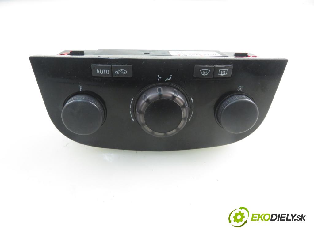 OPEL CORSA D (S07) HB 2010 70,00 1.3 CDTI - A 13 DTE 1248,00 Panel kúrenia KLIMATIZACE: 13261832