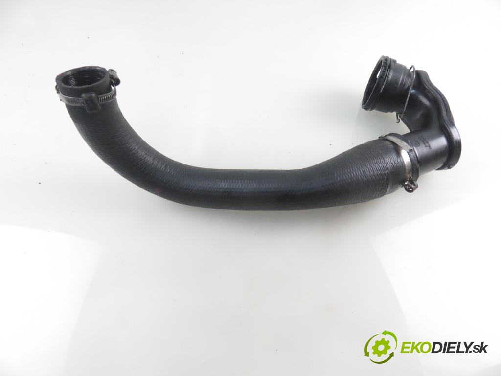 OPEL ASTRA J Sports Tourer (P10) KOMBI 2011 103,00 1.4 Turbo - A 14 NET 1364,00 Rúra intercoolera turba 13265269