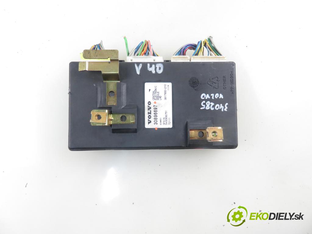 VOLVO V40 Kombi (645) KOMBI 2000 85,00 1.9 DI 116 - D 4192 T3 1870,00 MODUL BSI 30896697