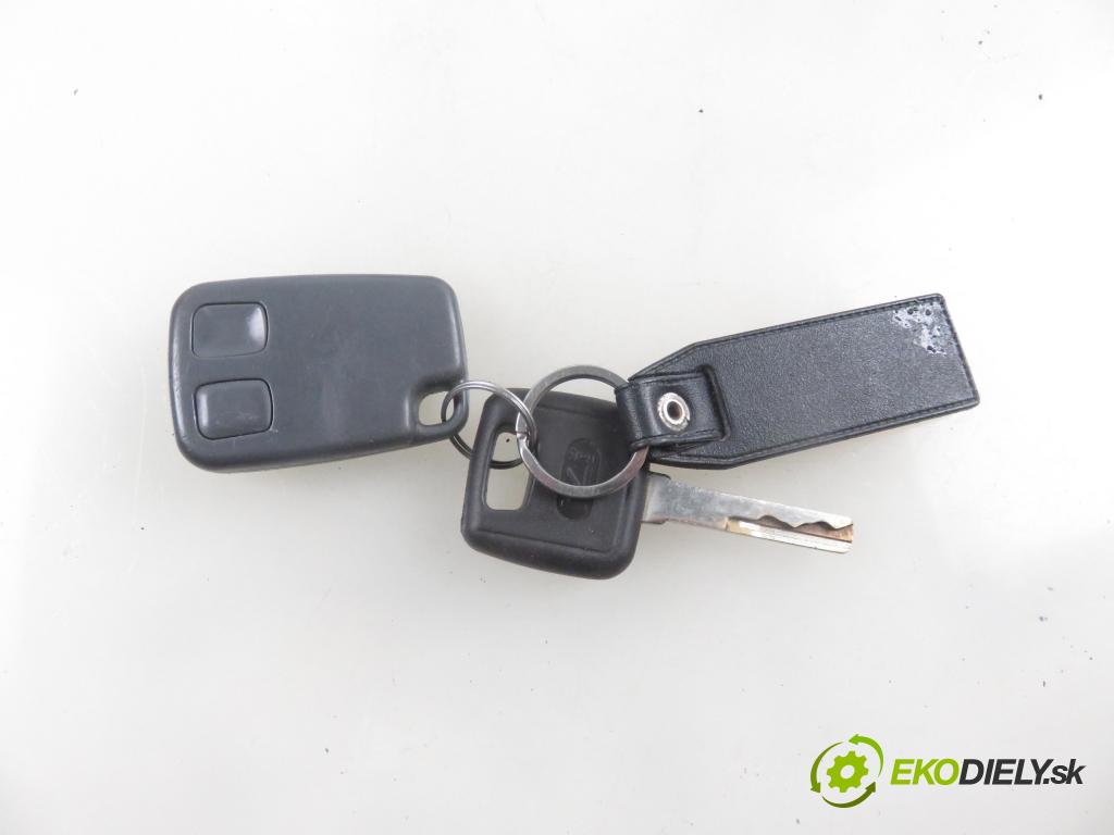 VOLVO V40 Kombi (645) KOMBI 2000 85,00 1.9 DI 116 - D 4192 T3 1870,00 spinačka 9980067553 (Spínacie skrinky a kľúče)