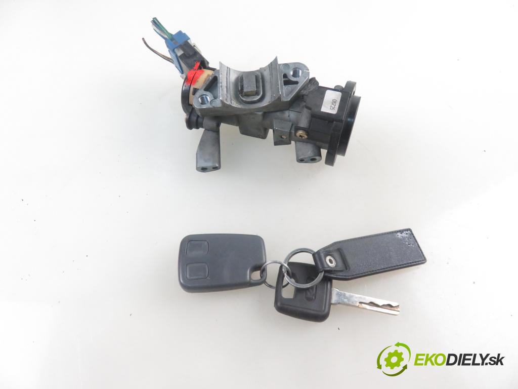 VOLVO V40 Kombi (645) KOMBI 2000 85,00 1.9 DI 116 - D 4192 T3 1870,00 spinačka 9980067553 (Spínacie skrinky a kľúče)