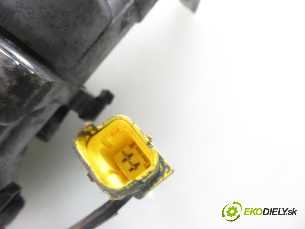 PEUGEOT 307 (3A/C) HB 2004 66,00 2.0 HDi 90 - RHY (DW10TD) 1997,00 KOMPRESOR: klimatizácie  (Kompresory klimatizácie)