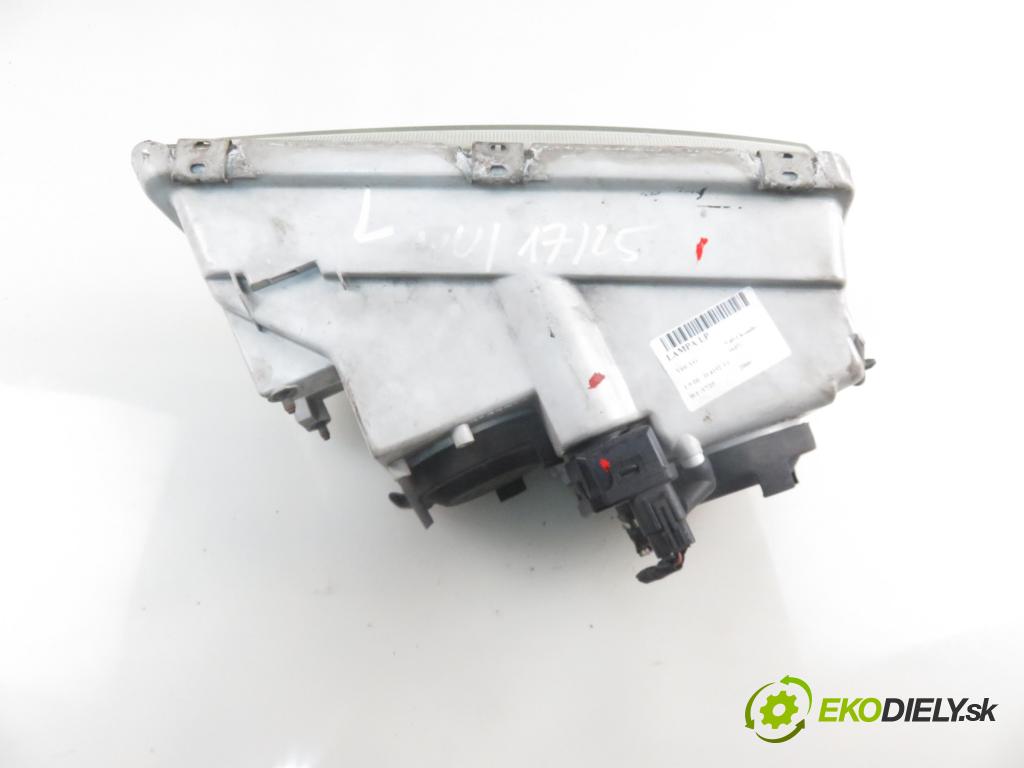 VOLVO V40 Kombi (645) KOMBI 2000 85,00 1.9 DI 116 - D 4192 T3 1870,00 světlo LP 14908900