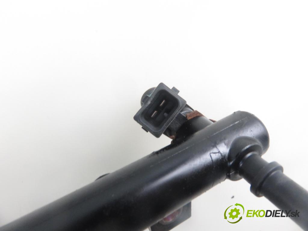 RENAULT MEGANE II Kombi (KM0/1_) KOMBI 2003 72,00 1.4 - K4J 730 1390,00 Lišta vstrekovacia 8200139674C ; H132254 ; ITGM60 (Vstrekovacie lišty)