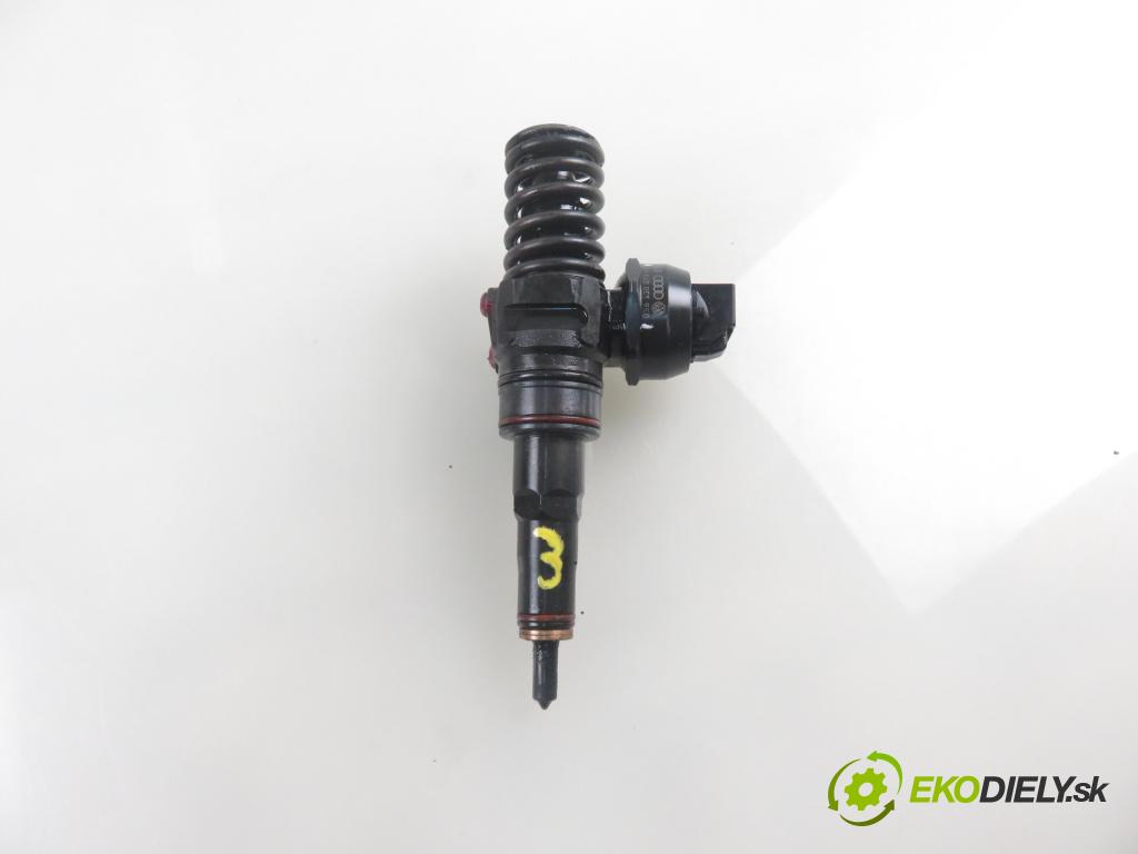 VW PASSAT B5.5 Variant (3B6) KOMBI 2002 96,00 1.9 TDI PD 130 - AVF 1896,00 Vstrekovač 038130073AR ; 0414720214 (Vstrekovače)