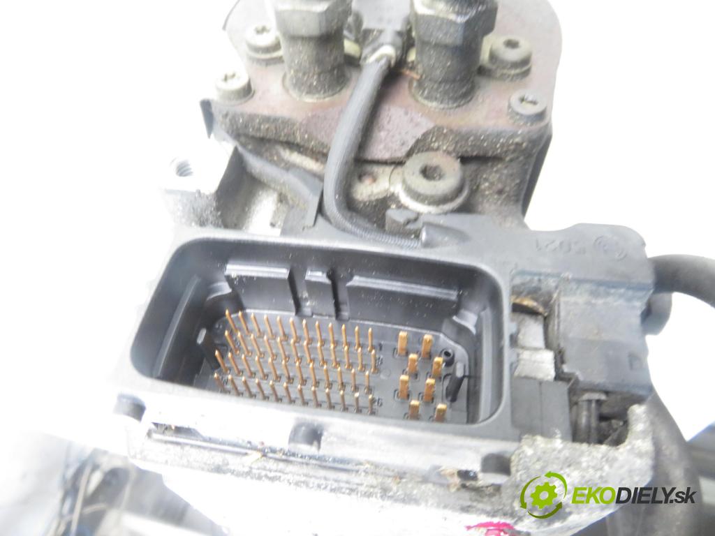 OPEL VECTRA C (Z02) LIFTBACK 2003 92,00 2.2 DTI 16V 125 - Y 22 DTR 2172,00 pumpa vstřikovací 0470504224 ; 55352862 ; 0281011055 (Vstřikovací čerpadla)