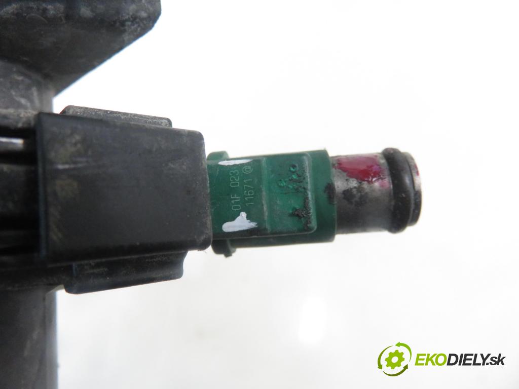 PEUGEOT 206 liftback (2A/C) HB 2007 55,00 1.4 75 - KFW 1360,00 Lišta vstrekovacia 9655833580 ; 01F023 (Vstrekovacie lišty)