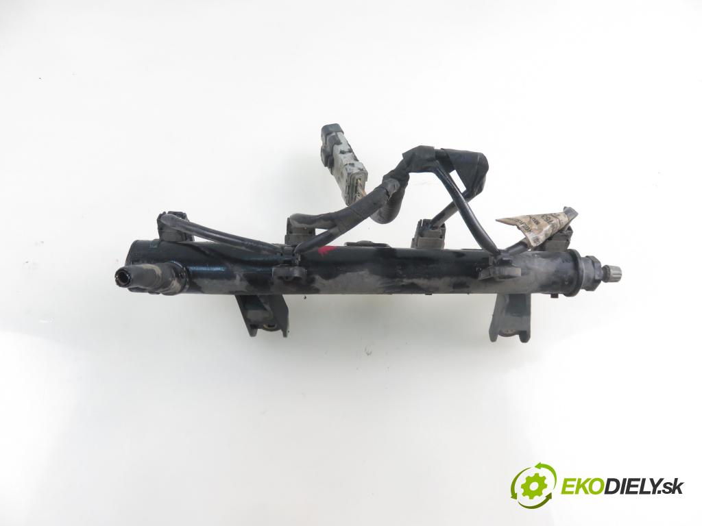 PEUGEOT 206 liftback (2A/C) HB 2007 55,00 1.4 75 - KFW 1360,00 Lišta vstrekovacia 9655833580 ; 01F023 (Vstrekovacie lišty)