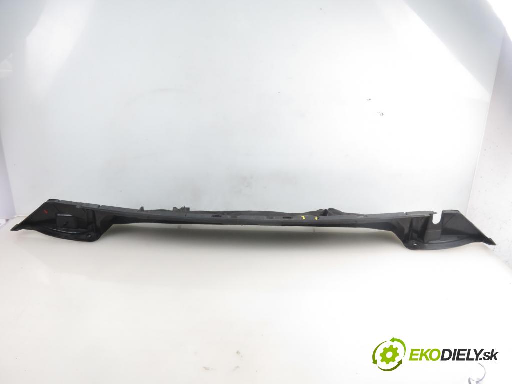 PEUGEOT 5008 II SUV 2018 96,00 1.2 THP PureTech 131 - HNY 1199,00 Torpédo, plast pod čelné okno 9810110480 (Torpéda)