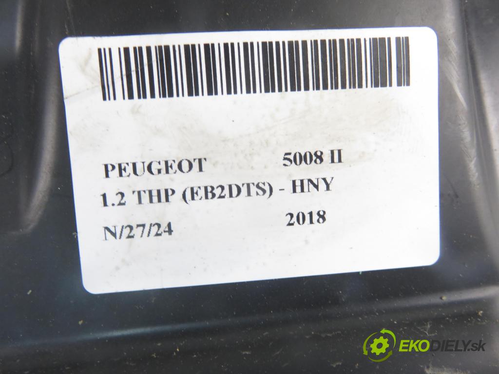PEUGEOT 5008 II SUV 2018 96,00 1.2 THP PureTech 131 - HNY 1199,00 Torpédo, plast pod čelné okno 9810110480 (Torpéda)