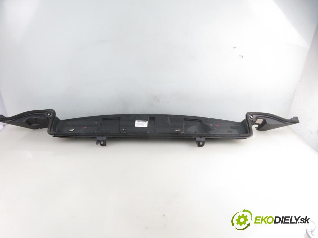 PEUGEOT 5008 II SUV 2018 96,00 1.2 THP PureTech 131 - HNY 1199,00 Torpédo, plast pod čelné okno 9810110480 (Torpéda)