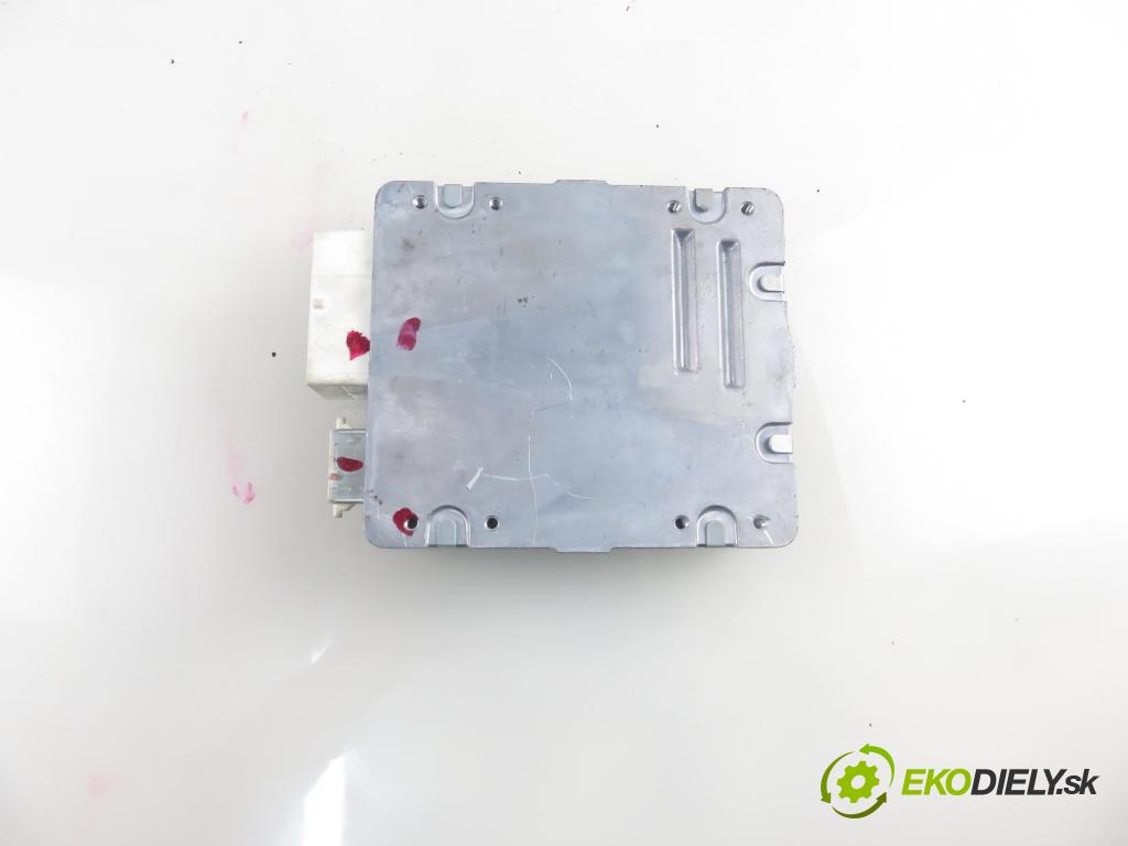 TOYOTA AURIS (_E15_) HB 2007 66,00 1.4 D-4D 90 - 1ND-TV 1364,00 Riadiaca jednotka servočerpadlo 1129001780 ; 6700001464 (Riadiace jednotky)