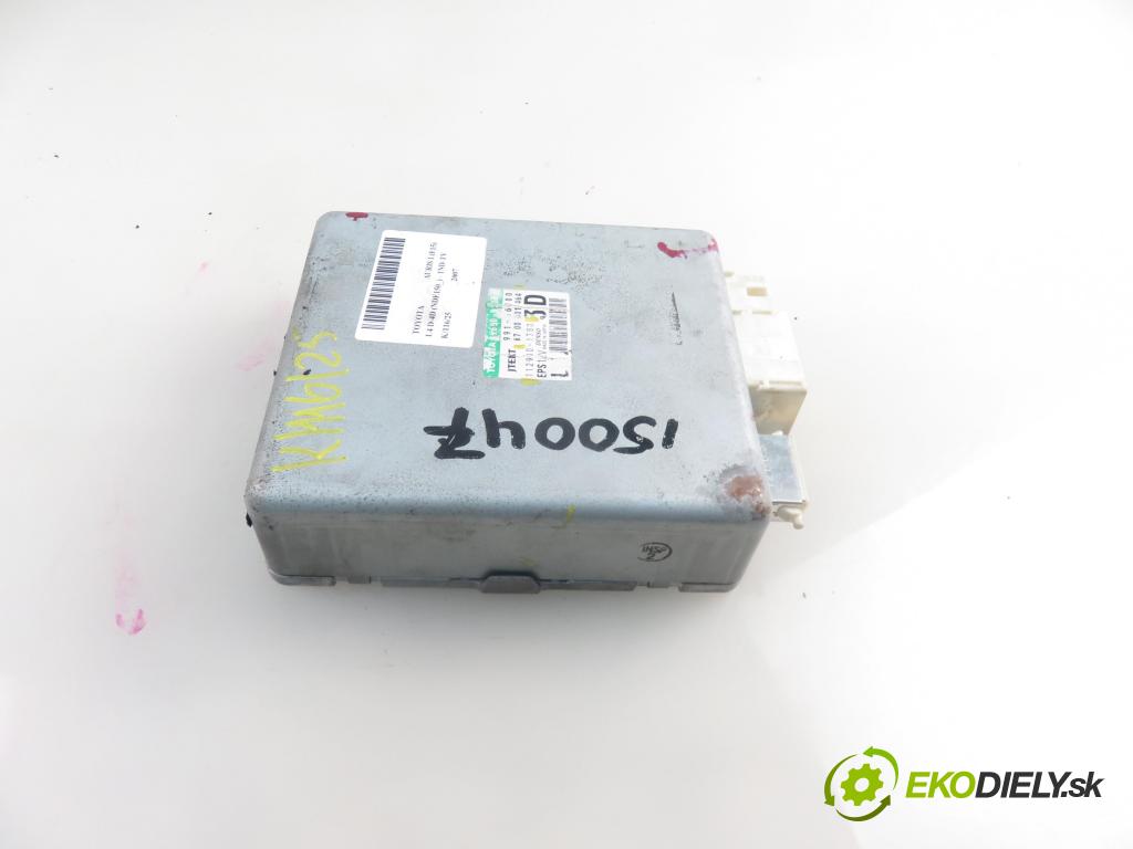 TOYOTA AURIS (_E15_) HB 2007 66,00 1.4 D-4D 90 - 1ND-TV 1364,00 Riadiaca jednotka servočerpadlo 1129001780 ; 6700001464 (Riadiace jednotky)