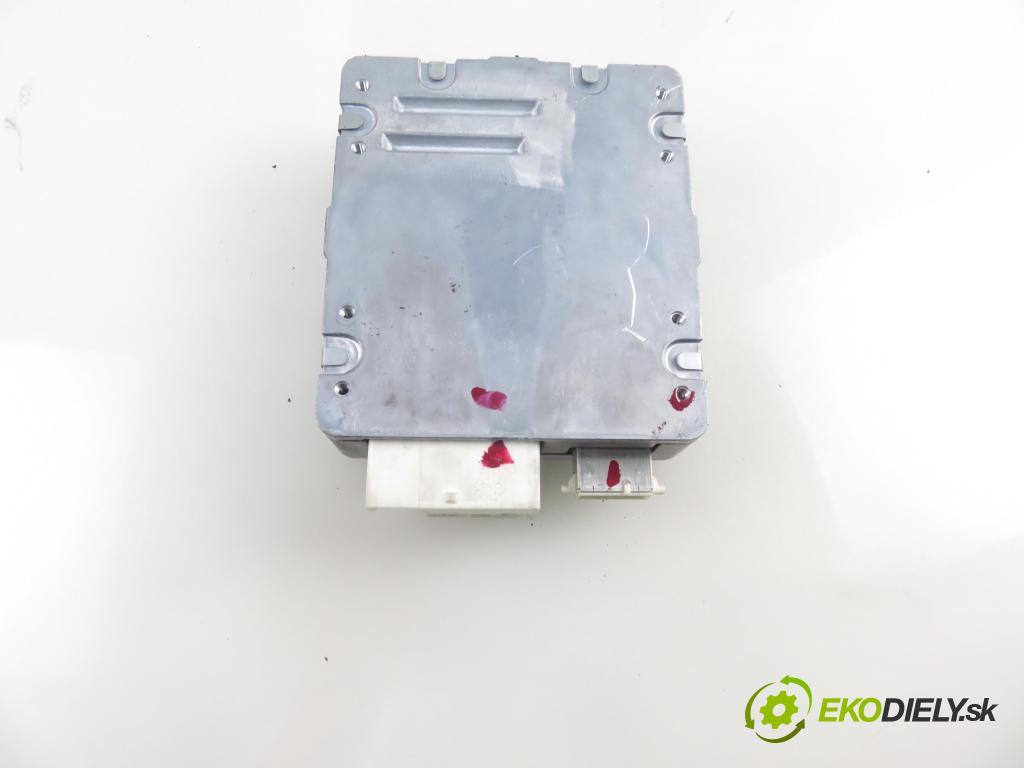 TOYOTA AURIS (_E15_) HB 2007 66,00 1.4 D-4D 90 - 1ND-TV 1364,00 Riadiaca jednotka servočerpadlo 1129001780 ; 6700001464 (Riadiace jednotky)