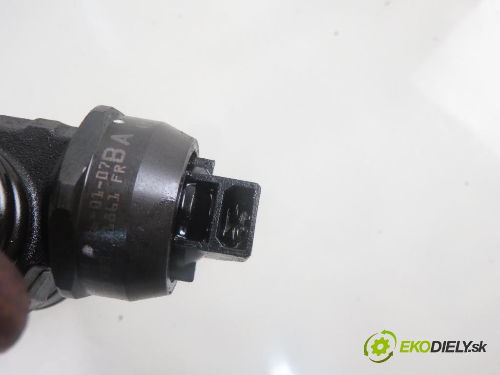 AUDI A4 Avant (8D5, B5) KOMBI 2001 85,00 1.9 TDI - AJM 1896,00 Vstrekovač 038130073AG ; 0414720215 (Vstrekovače)