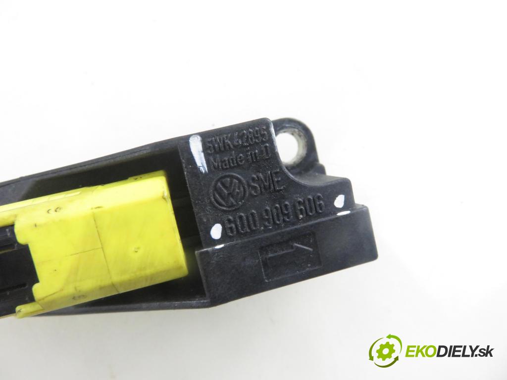 VW PASSAT B5.5 Variant (3B6) KOMBI 2002 96,00 1.9 TDI PD 130 - AVF 1896,00 Snímač nárazu 5WK42895 ; 6Q0909606 (Snímače nárazu)