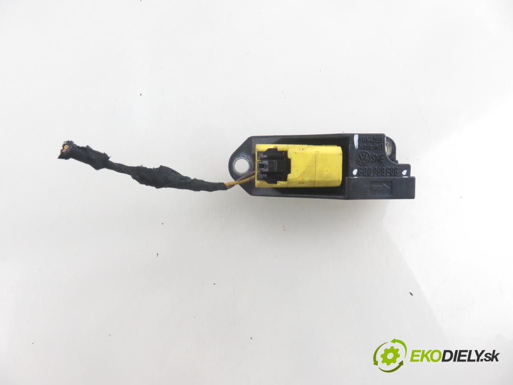 VW PASSAT B5.5 Variant (3B6) KOMBI 2002 96,00 1.9 TDI PD 130 - AVF 1896,00 Snímač nárazu 5WK42895 ; 6Q0909606 (Snímače nárazu)