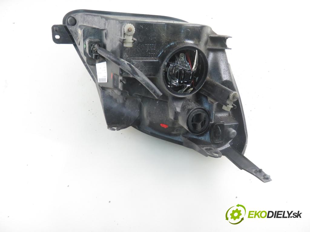 FORD FIESTA V (JH_, JD_) HB 2002 50,00 1.4 TDCi 8V 68 - F6JA 1399,00 světlo LP 2S6X13W030AH