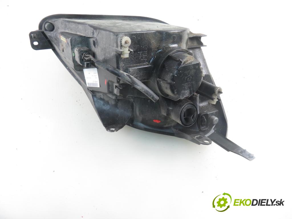 FORD FIESTA V (JH_, JD_) HB 2002 50,00 1.4 TDCi 8V 68 - F6JA 1399,00 světlo LP 2S6X13W030AH