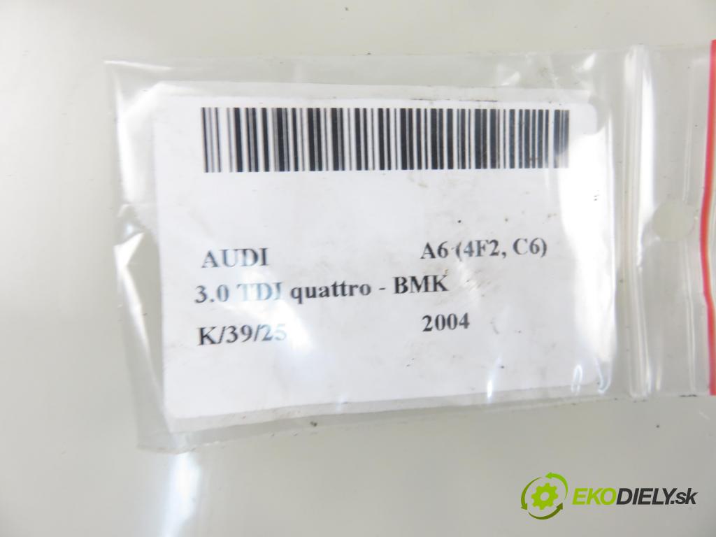 AUDI A6 (4F2, C6) SEDAN 2004 165,00 3.0 TDI quattro - BMK 2967,00 hmlové svetlo, hmlovka P 4F0941700 ; 4F0941702 ; 3C3X15N225A