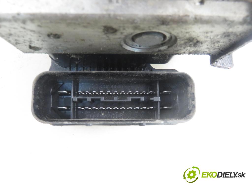 TOYOTA YARIS (_P9_) HB 2007 51,00 1.0 VVT-i (KSP90_) - 1KR-FE 998,00 Pumpa ABS 895410D040 ; 06210907463 (Pumpy ABS)