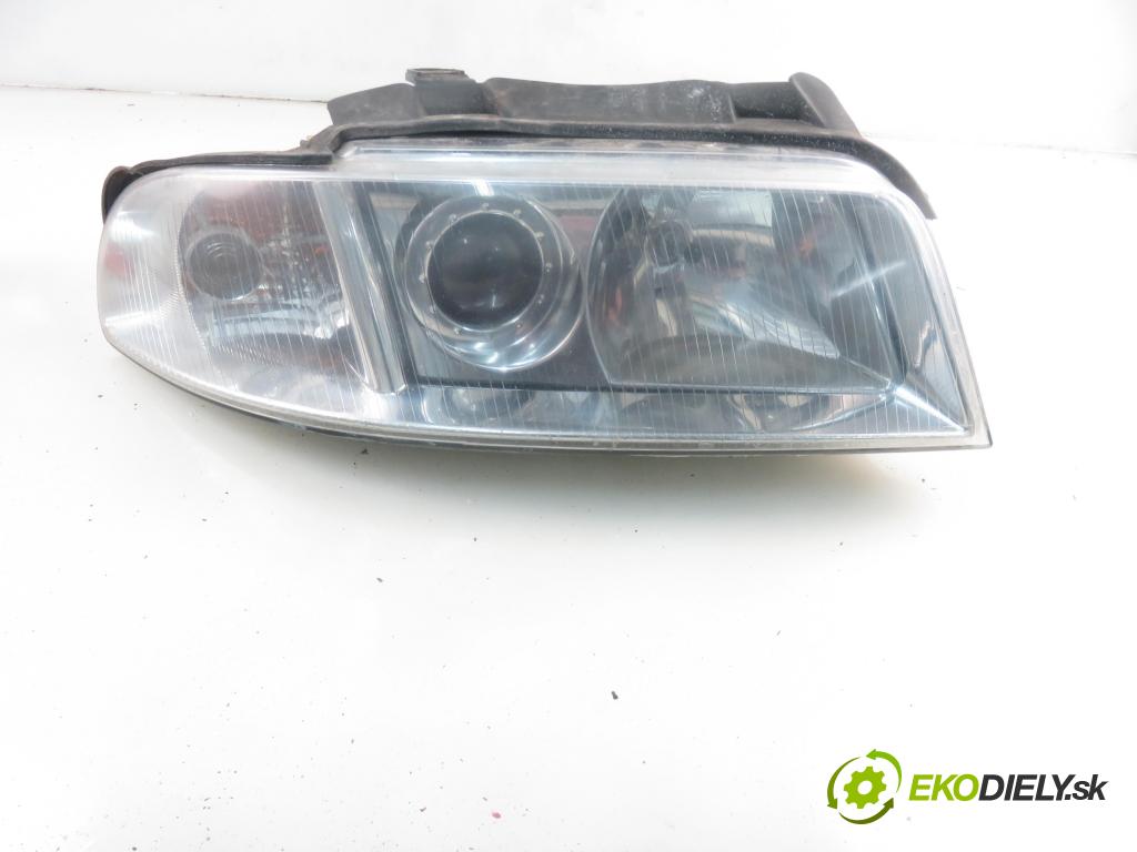 AUDI A4 Avant (8D5, B5) KOMBI 2001 85,00 1.9 TDI - AJM 1896,00 světlo PP 8D0941004AN