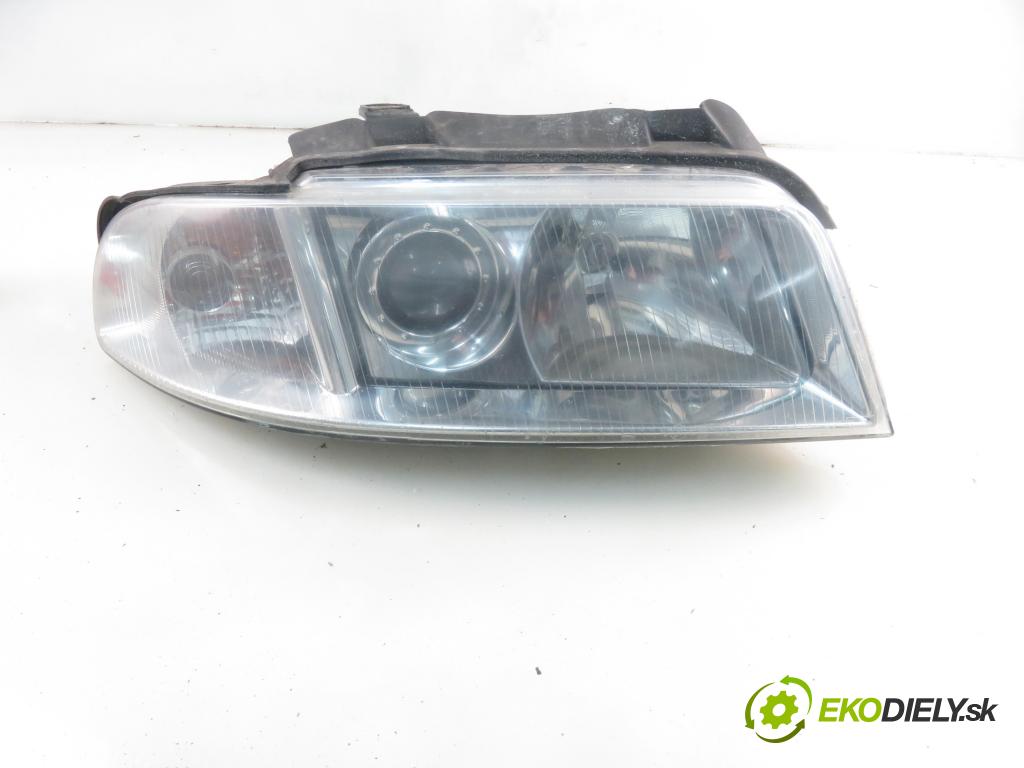 AUDI A4 Avant (8D5, B5) KOMBI 2001 85,00 1.9 TDI - AJM 1896,00 světlo PP 8D0941004AN