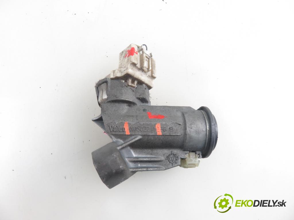 TOYOTA YARIS (_P9_) HB 2007 51,00 1.0 VVT-i (KSP90_) - 1KR-FE 998,00 spinačka N0502241 (Spínacie skrinky a kľúče)