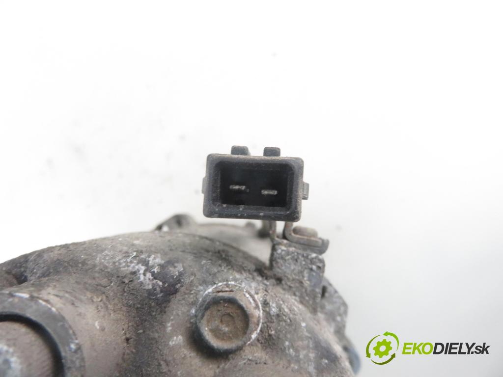 VW GOLF IV (1J1) HB 1998 74,00 1.6 - AKL 1595,00 KOMPRESOR: klimatizácie 1J0820803A (Kompresory klimatizácie)