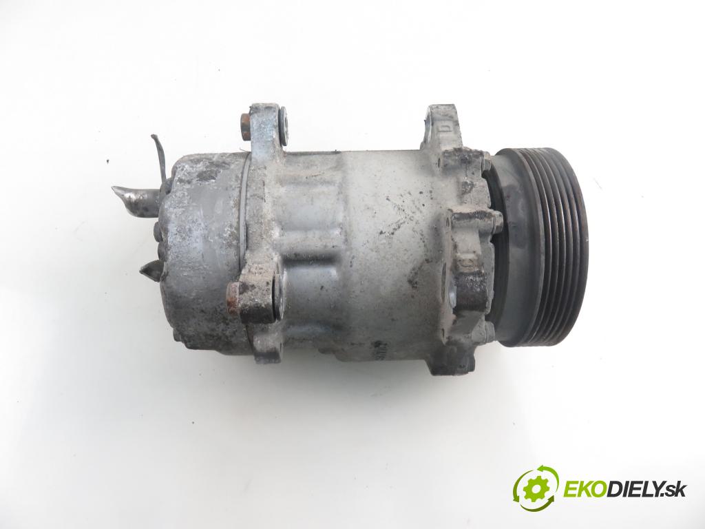 VW GOLF IV (1J1) HB 1998 74,00 1.6 - AKL 1595,00 KOMPRESOR: klimatizácie 1J0820803A (Kompresory klimatizácie)