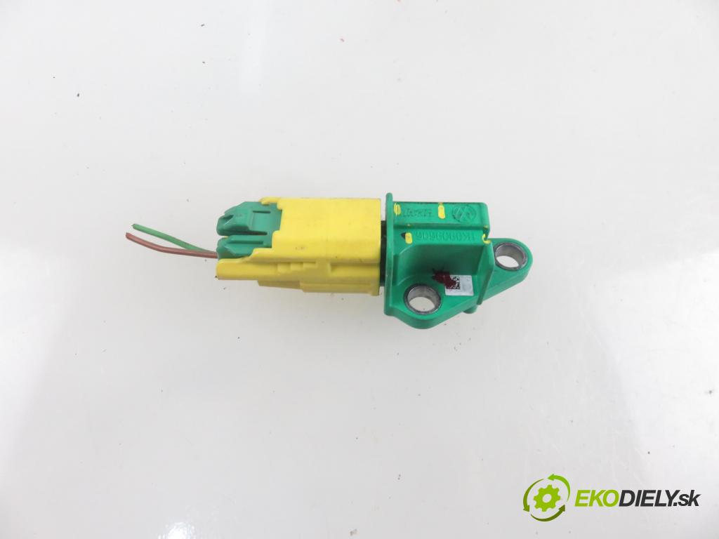 VW GOLF V (1K1) HB 2003 77,00 1.9 TDI - BXE 1896,00 Snímač nárazu 5WK43273 ; 1K0909606 (Snímače nárazu)