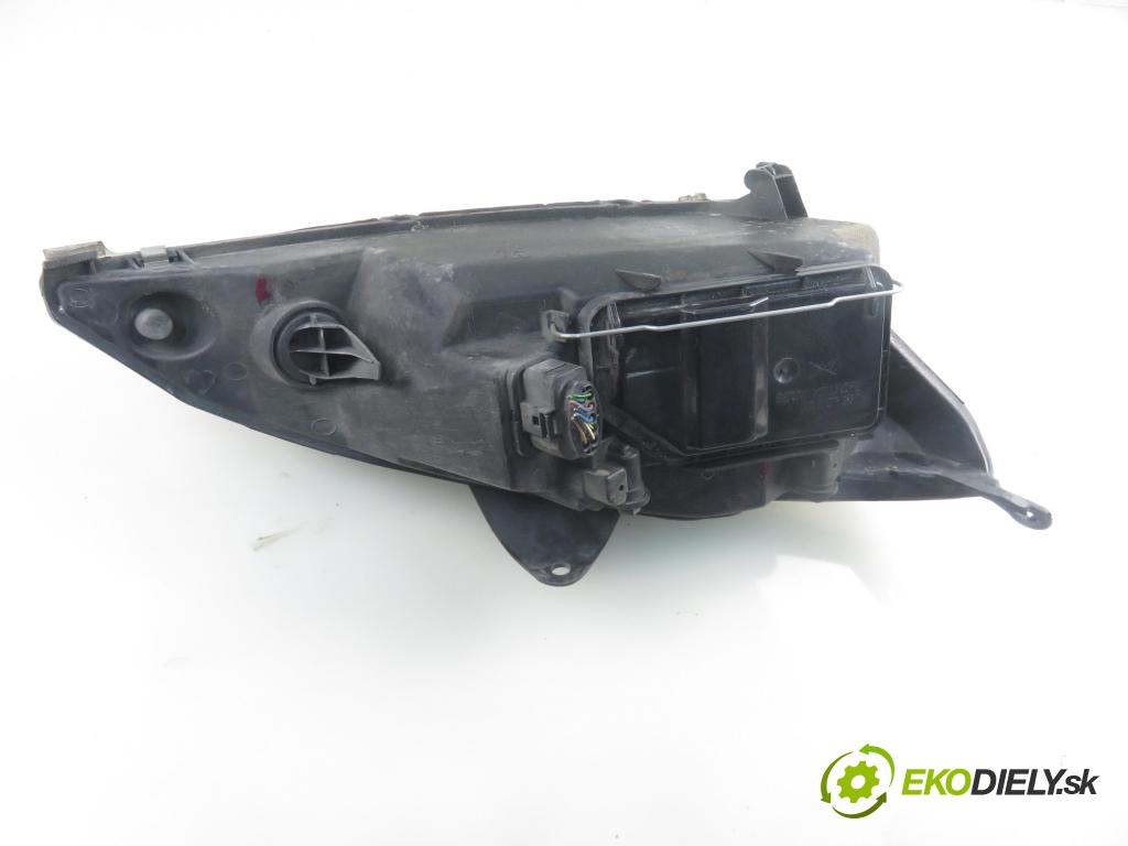 FORD FOCUS (DAW, DBW) HB 2001 85,00 1.8 TDCi - F9DA 1753,00 světlo LP