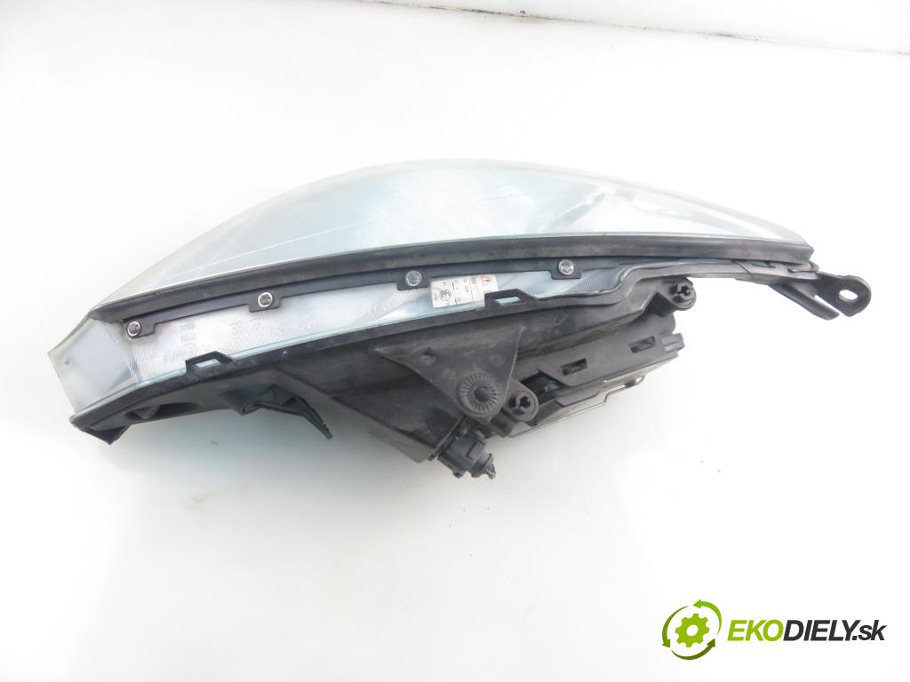 FORD FOCUS (DAW, DBW) HB 2001 85,00 1.8 TDCi - F9DA 1753,00 světlo PP
