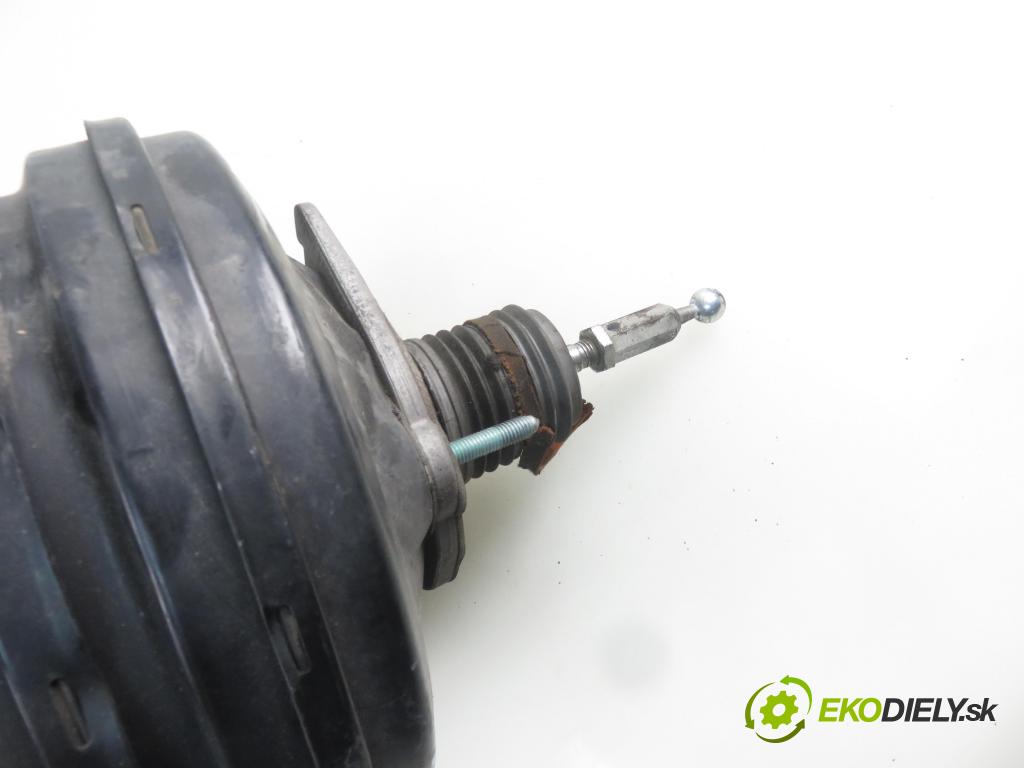 AUDI A4 Avant (8E5, B6) KOMBI 2002 96,00 1.9 TDI quattro - AVF 1896,00 Posilovač 8E0612105M (Servočerpadlá, pumpy riadenia)