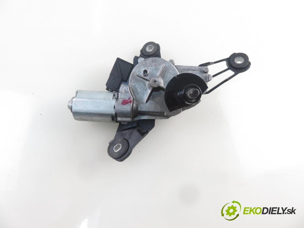TOYOTA YARIS (_P9_) HB 2007 51,00 1.0 VVT-i (KSP90_) - 1KR-FE 998,00 motorek stěrače ZADNÍ: 851300D020 ; 0390201861