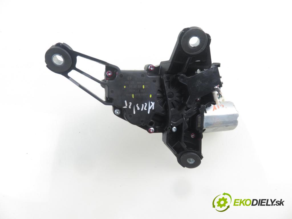 TOYOTA YARIS (_P9_) HB 2007 51,00 1.0 VVT-i (KSP90_) - 1KR-FE 998,00 motorek stěrače ZADNÍ: 851300D020 ; 0390201861