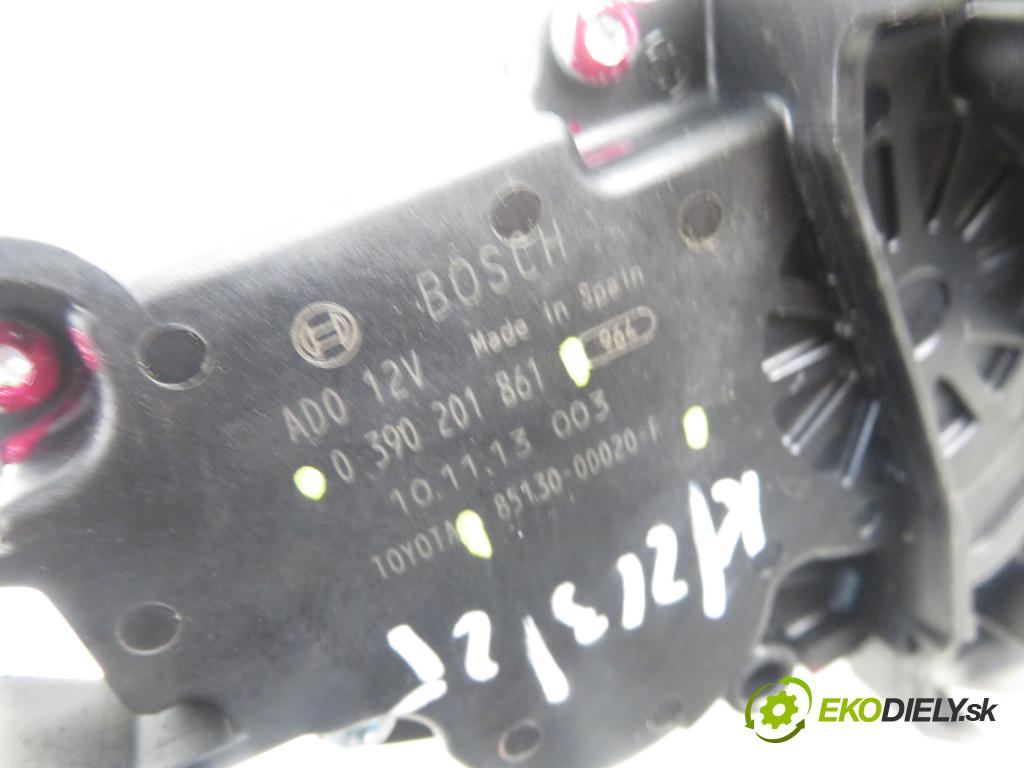 TOYOTA YARIS (_P9_) HB 2007 51,00 1.0 VVT-i (KSP90_) - 1KR-FE 998,00 motorek stěrače ZADNÍ: 851300D020 ; 0390201861