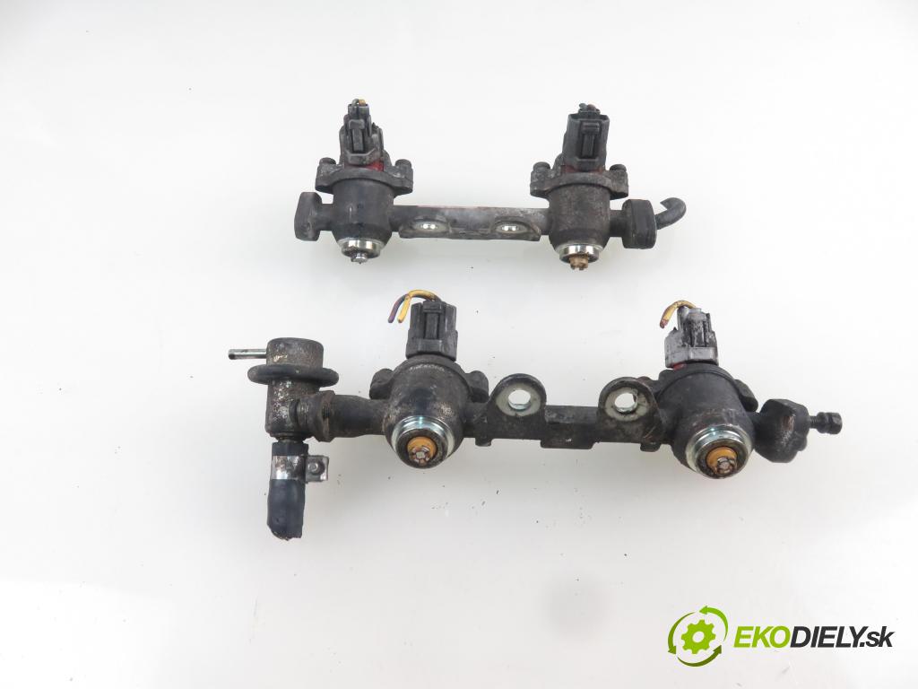 SUBARU IMPREZA Kombi (GF) KOMBI 1996 0,00 2.0 i AWD - EJ20E 1994,00 Lišta vstrekovacia 17523AA180 ; 17522AA231 (Vstrekovacie lišty)