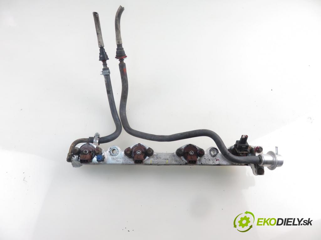 FORD TRANSIT TOURNEO Autobus (FC_ _) BUS 2004 107,00 2.3 - E5FA 2295,00 Lišta vstrekovacia 95XF9D280AB (Vstrekovacie lišty)